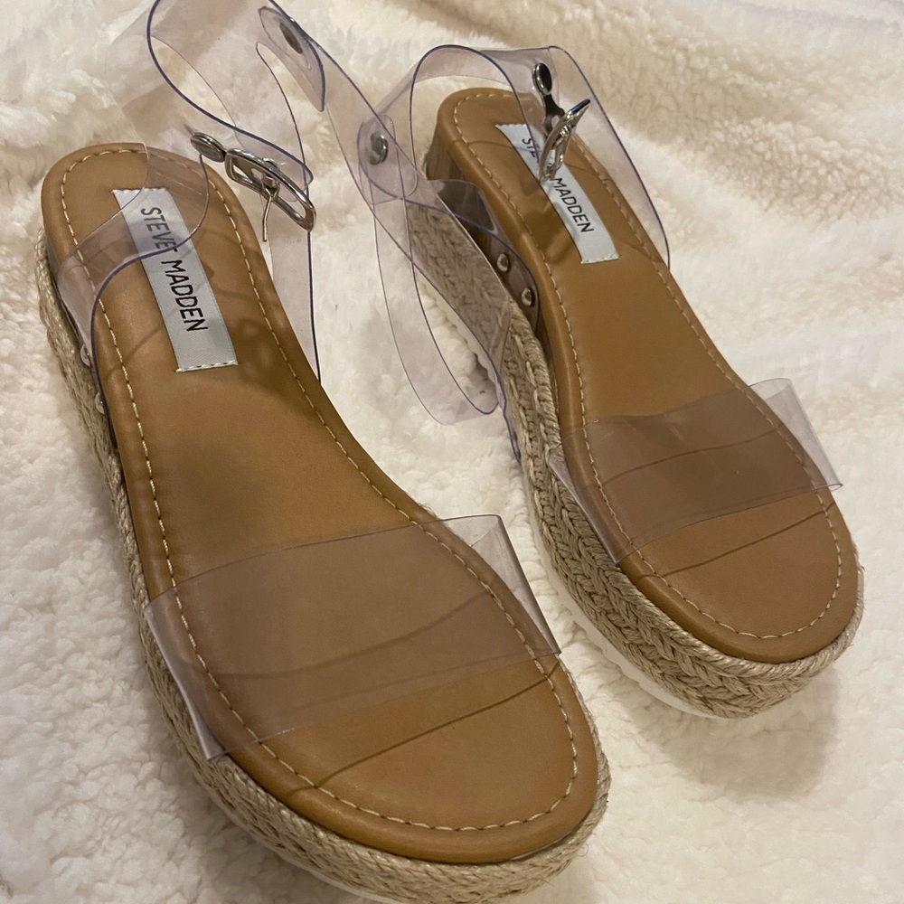 Steve Madden Callista Clear Sandals size 7.